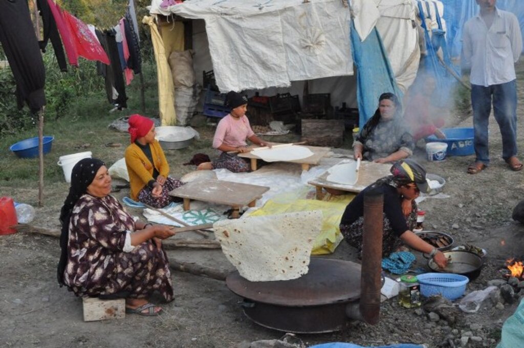 Samsun'da mevsimlik işçilerin renkli dünyasından fotoğraf kareleri