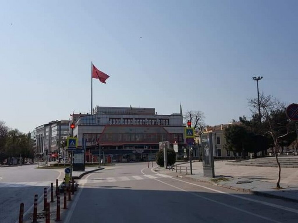 Samsun'da sokağa çıkma yasağı sonrası her yer ıssız kaldı
