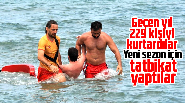 Samsun'da cankurtaranlar boğulmalara karşı denizde tatbikat yaptı