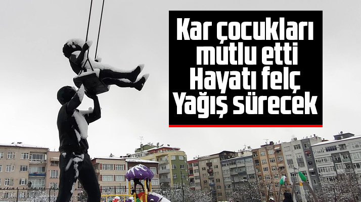 Samsun'a yağan kar çocukları mutlu etti, hayatı ise felç
