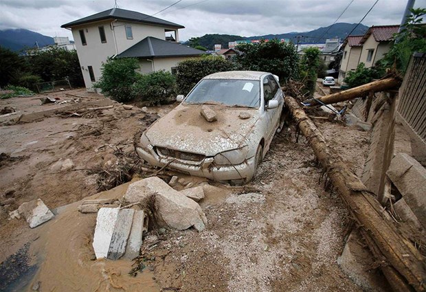 Japonya'da selde hayatını kaybedenlerin sayısı 16 yükseldi