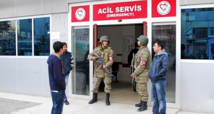 Cinnet geçiren asker 3 arkadaşını şehit etti