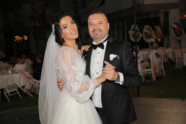 Samsun'da gazeteci İsmail Başaran'ın oğlu dünya evine girdi