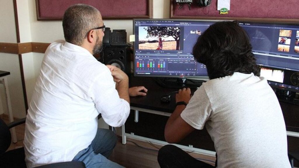 Suriye'li sığınmacıların hayat hikayeleri belgesel oldu