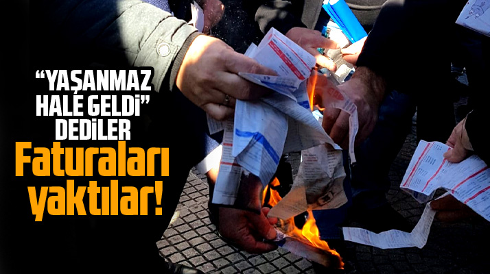 Samsun'da CHP'liler Cumhuriyet Meydanında faturaları yaktı