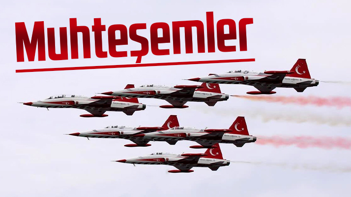 Samsun'da Türk Yıldızları 19 Mayıs'ın 103. yılı için uçtu