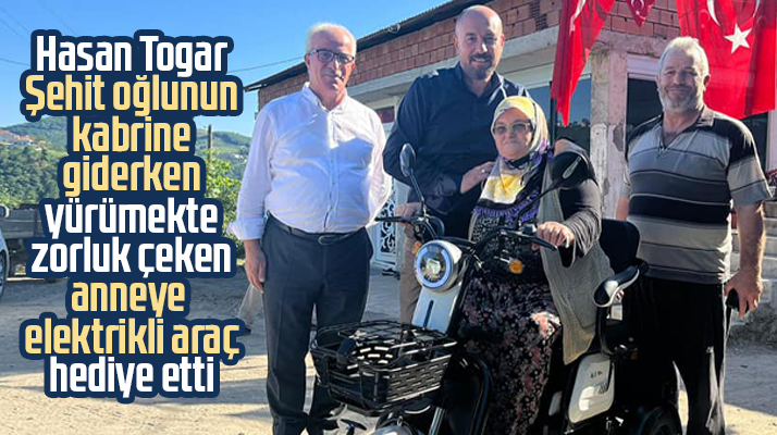 Tekkeköy Belediye Başkanı Togar şehit İslam Sancak'ın annesine araç hediye etti