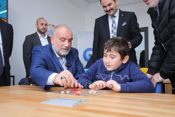 Samsun'da Canik Belediyesi akıl ve strateji oyunları sergisi düzenledi