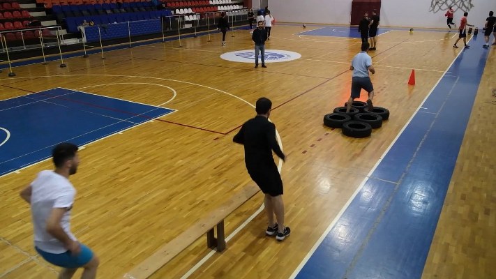 Samsun'da Canik Belediyesi gençleri akademi sınavlarına hazırlıyor