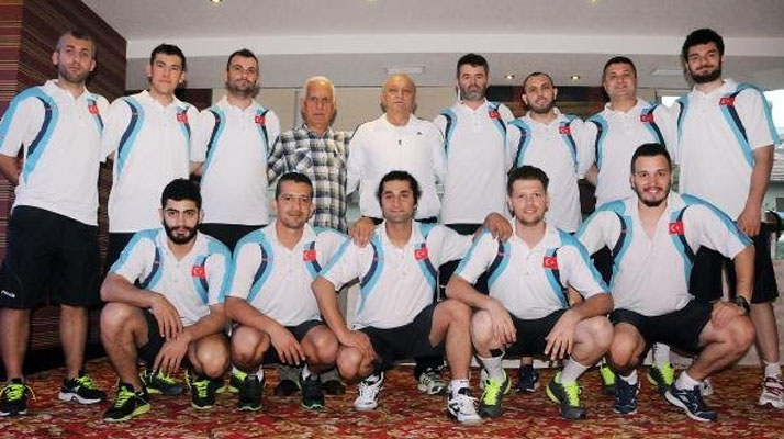 İşitme engelliler milli hentbol takımı şampiyon