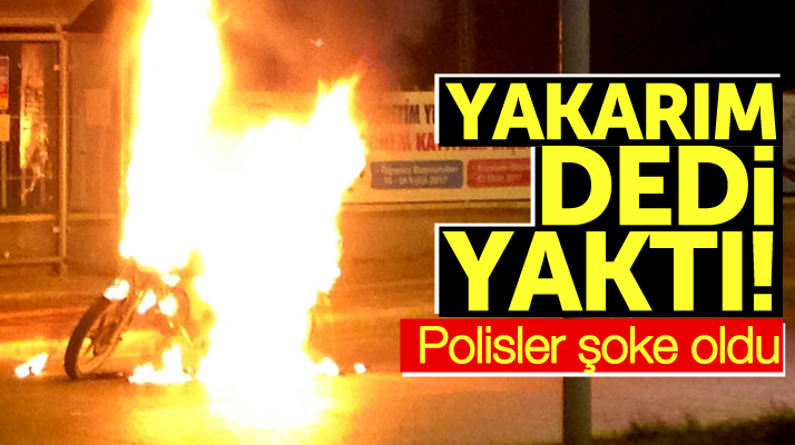 Samsun Bafra'da polise yakalanan sürücü motosikletini yol ortasında yaktı