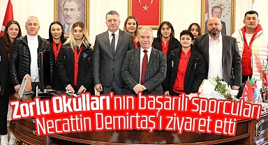 Samsun'da Zorlu Eğitim Kurumları Necattin Demirtaş'ı ziyaret etti