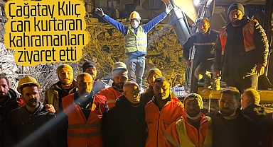 Çağatay Kılıç'tan depremde can kurtaran ekiplere moral ziyareti