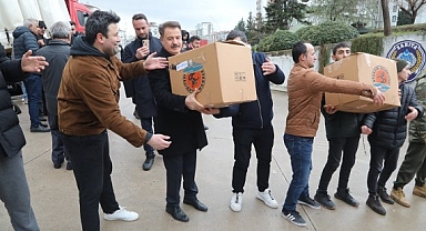 Samsun'a gelen depremzedeler için Cemil Deveci Kardeş Aile çağrısı yaptı