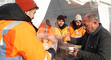 Samsun Büyükşehir 340 personelini deprem bölgesine gönderdi