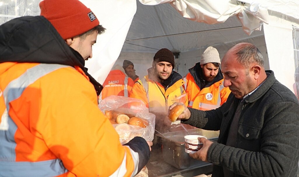Samsun Büyükşehir 340 personelini deprem bölgesine gönderdi