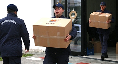 Samsun'da ATAK üyesi kadınlar depremzedeler için 500 kilo erişte hazırladı
