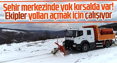 Samsun'da İlkadım ilçesinin yüksek kesimlerinde ekipler kar mesaisi yapıyor