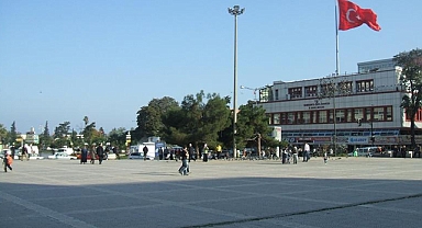 Samsun Cumhuriyet Meydanında Cumhurbaşkanlığı kararına yürütmeyi durdurma