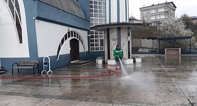 Samsun'da Canik Belediyesi Ramazan öncesi camileri temizledi
