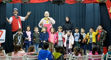 Samsun'da Sıbyan Okulu öğrencileri tiyatro oyununda buluştu