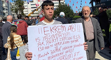 Samsun'da İmamoğlu'nun Halk Buluşmasına Mustafa Demir pankartıyla geldi alana alınmadı