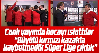 Samsunspor Teknik Direktörü Eroğlu:Büyülü kırmızı kazakla Süper Lige çıktık