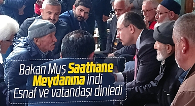 Ticaret Bakanı Mehmet Muş Samsun Saathane Meydanında vatandaşla bir araya geldi