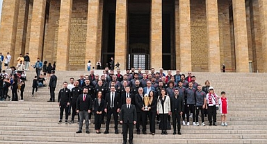Samsunspor şampiyonluk kupasını Anıtkabir'e götürdü