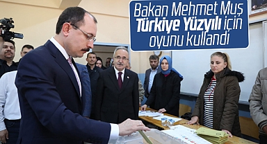 Ticaret Bakanı Mehmet Muş, 14 Mayıs seçiminde oyunu Samsun'da kullandı