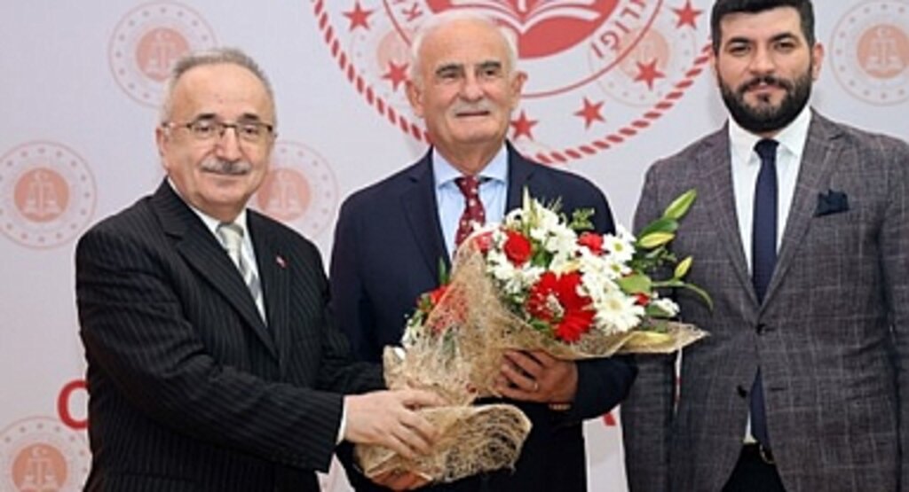 AK Parti Samsun 28. Dönem milletvekilleri mazbatalarını aldı