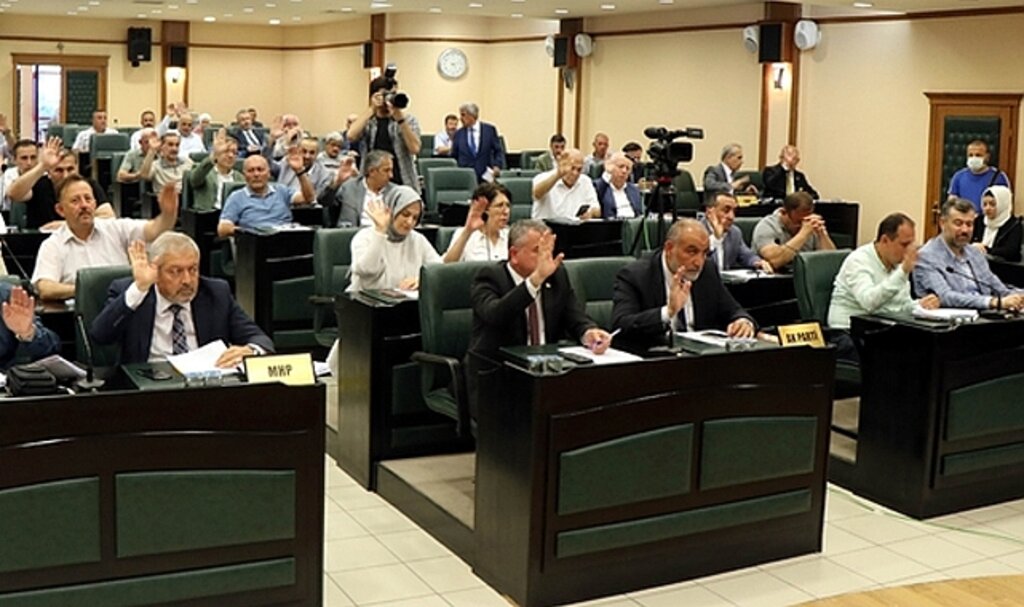 Samsun Büyükşehir Meclisi mahkemelik durumda olan otel alanı satışını onayladı