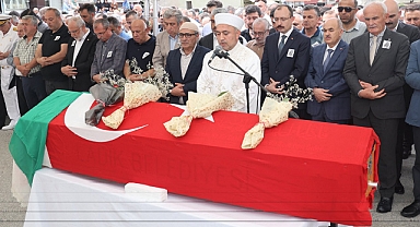 Samsun'da Ladik Belediye Başkanı Nurhan Yapıcı Özel'in cenazesi toprağa verildi