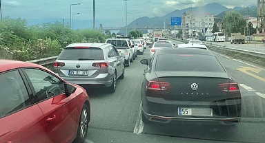Samsun'dan çok sayıda kişi gitti! Batum yolunda telefon kayıt izdihamı!