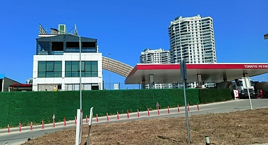 Samsun'da imar planı iptal edilen akaryakıt istasyonu kaçak çalışmaya devam ediyor