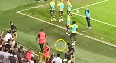 Samsunspor Fenerbahçe maçında sahaya giren fare gündem oldu