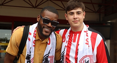 Samsunspor'un yeni transferi Ntcham Samsun'a ayak bastı