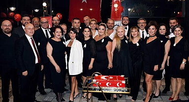 Samsun'da Atakum Yelken Spor Kulübü Cumhuriyet Balosu düzenledi