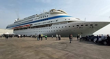 Samsun'a yıllar sonra ilk kez bir kruvaziyer gemi geldi
