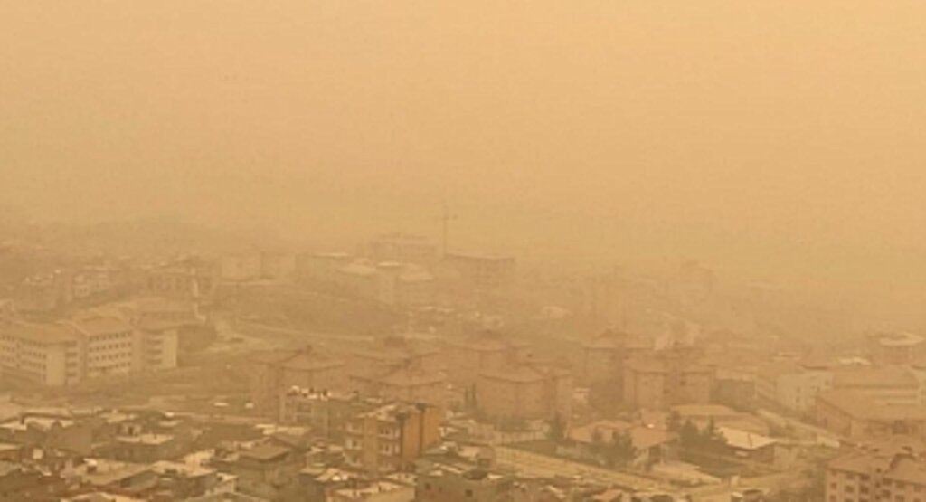 KOAH hastalarına Afrika'dan gelecek çöl tozu için uyarı!