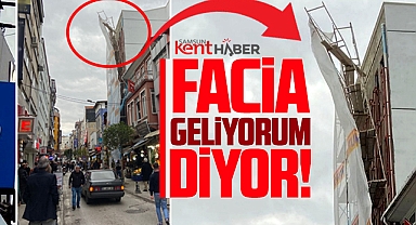 Samsun'da facia geliyorum diyor! Binaya kurulan iskele can güvenliğini tehdit ediyor
