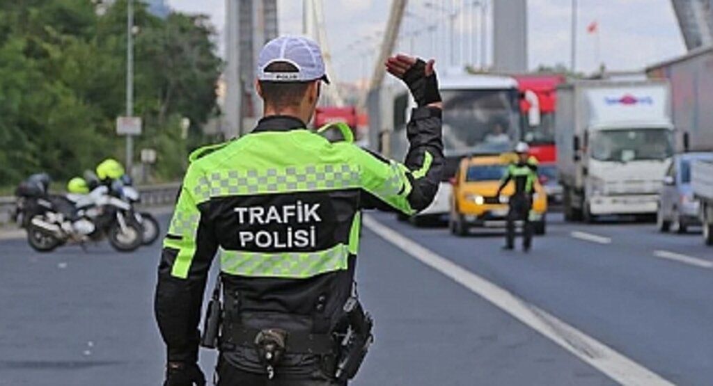 Trafik cezalarına zam geldi! İşte 2025 yılında uygulanacak para cezaları
