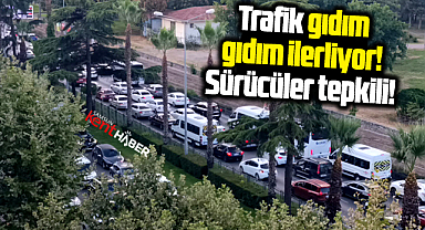 Samsun'da trafik çilesi! Araçlar gıdım gıdım ilerliyor!