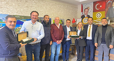 TÜRSAB Başkan adayı Aylin Özsavaş, Hüseyin Kırk'ı ziyaret etti