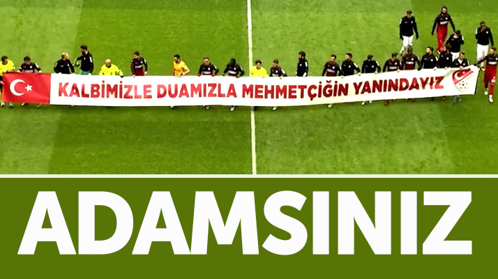 Samsunspor Manisaspor maçında futbolcular Zeytin Dalı harekatına destek verdi
