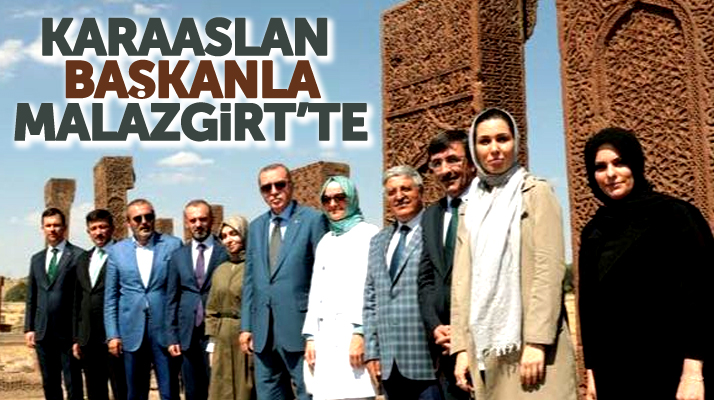 Çiğdem Karaaslan Recep Tayyip Erdoğan ile birlikte Malazgirt Zaferi anma törenine katıldı