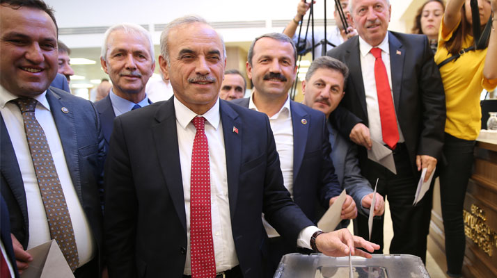Ordu Büyükşehir Belediyesi Başkanlığı görevine Engin Tekintaş seçildi