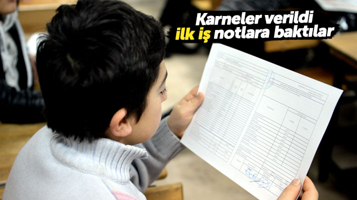Samsun'da 245 bin 40 öğrenci karnelerini alıp yarı yıl tatiline girdi