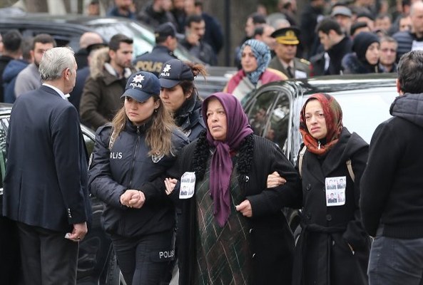 Düşen helikopterde şehit olan askerlere veda edildi