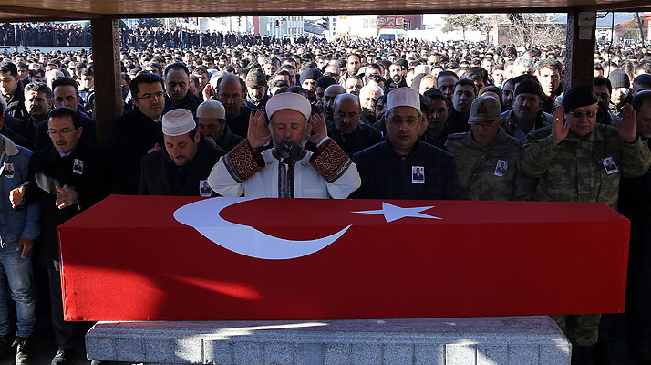 Şehit Piyade Uzman Onbaşı Umut Öznütepe, memleketinde toprağa verildi